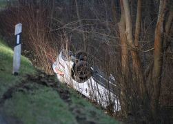 Unfall In Jena Autofahrer Ueberschlaegt Sich 04